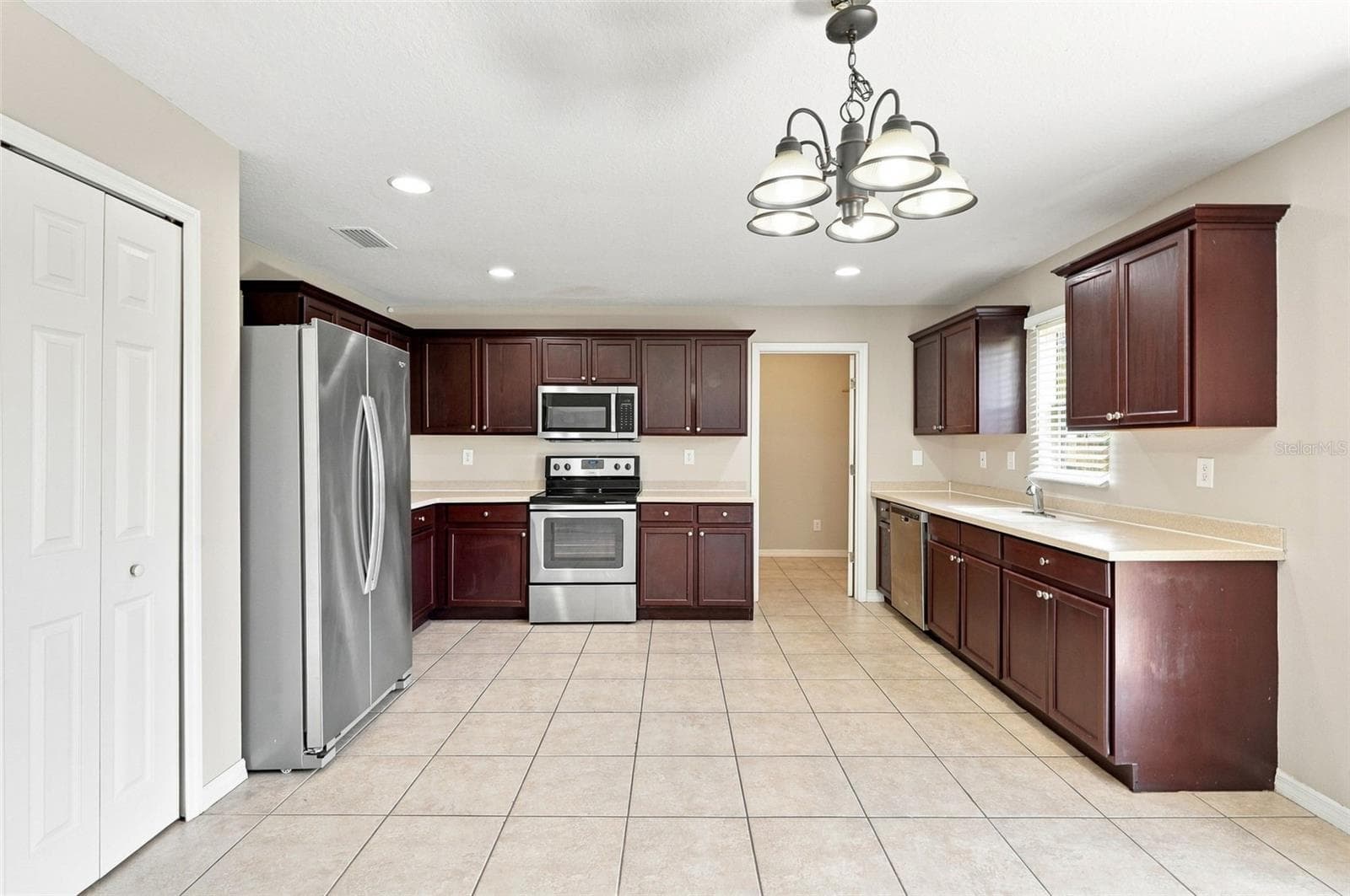 Single Family Residence at 5123 CELLO WOOD LN, WESLEY CHAPEL, photo 18 of 42