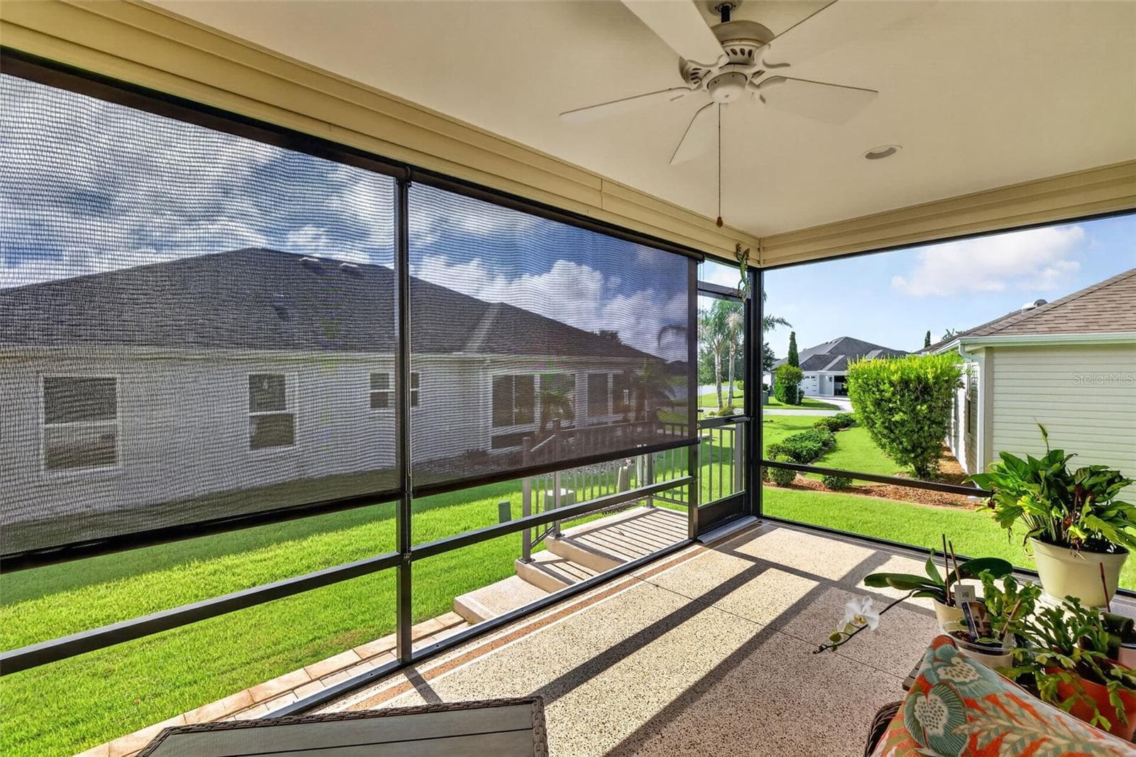 Peek a boo water view. - 3305 FINK ST, THE VILLAGES