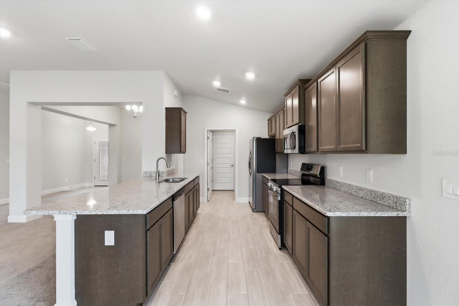 Single Family Residence at 336 W REXFORD DR, BEVERLY HILLS, photo 7 of 53