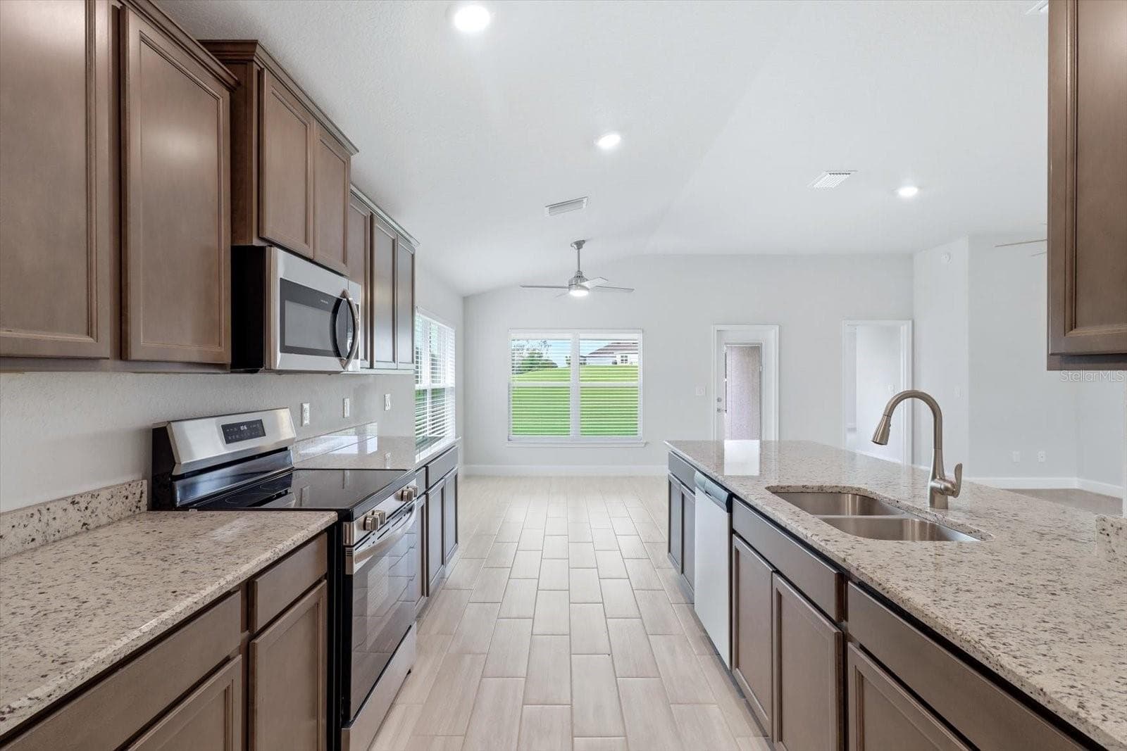 Single Family Residence at 336 W REXFORD DR, BEVERLY HILLS, photo 11 of 53
