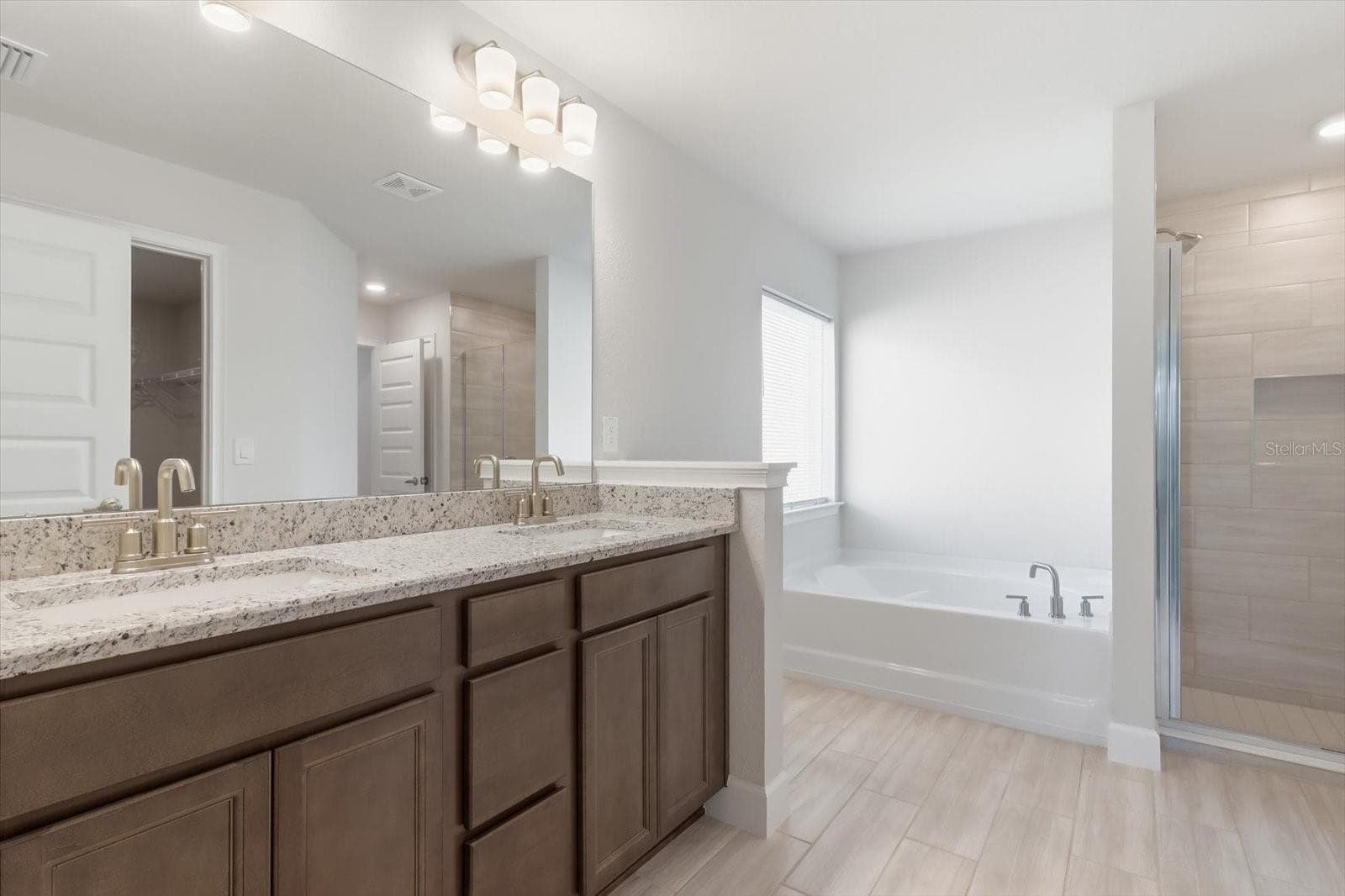 Single Family Residence at 336 W REXFORD DR, BEVERLY HILLS, photo 26 of 53