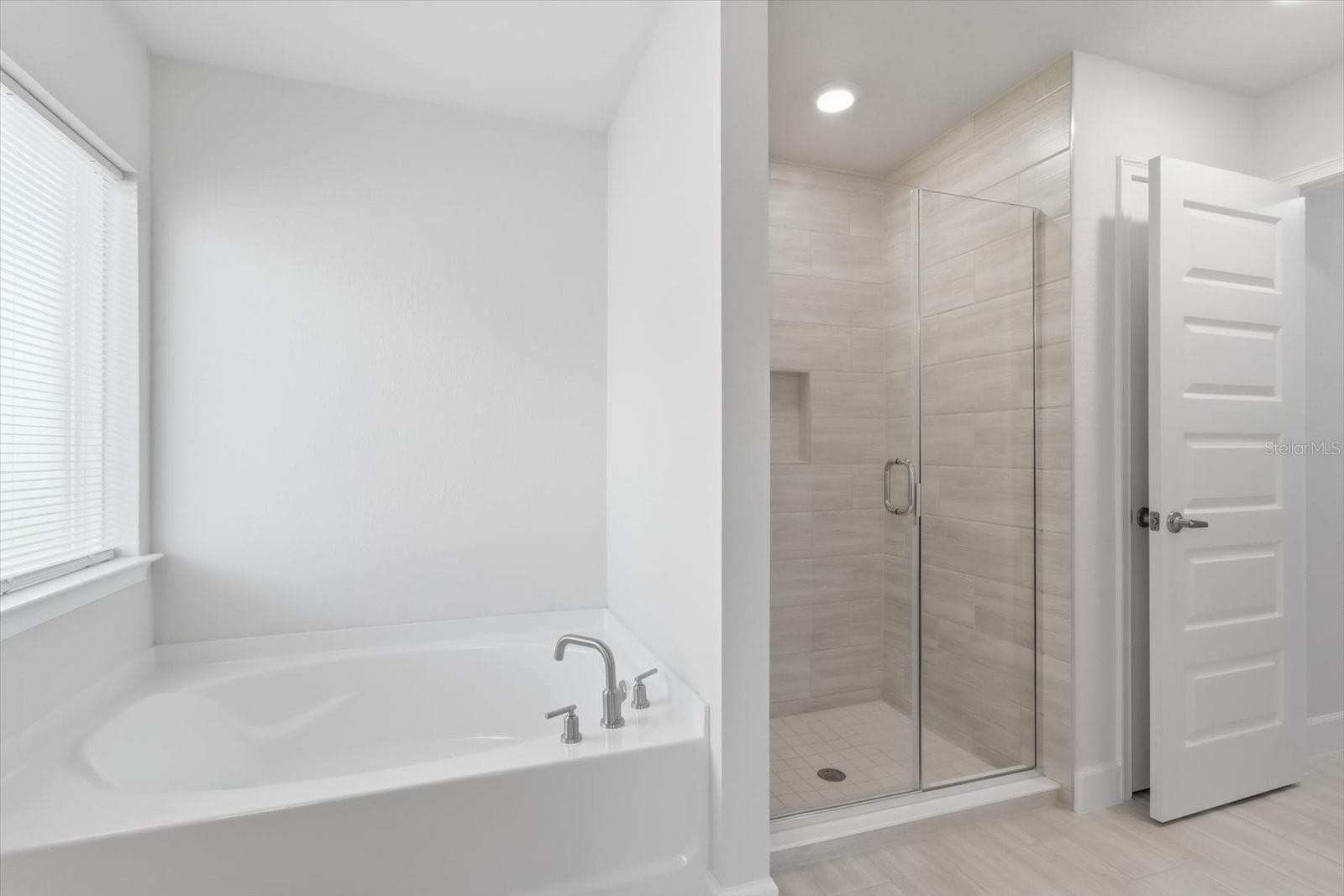 Single Family Residence at 336 W REXFORD DR, BEVERLY HILLS, photo 27 of 53
