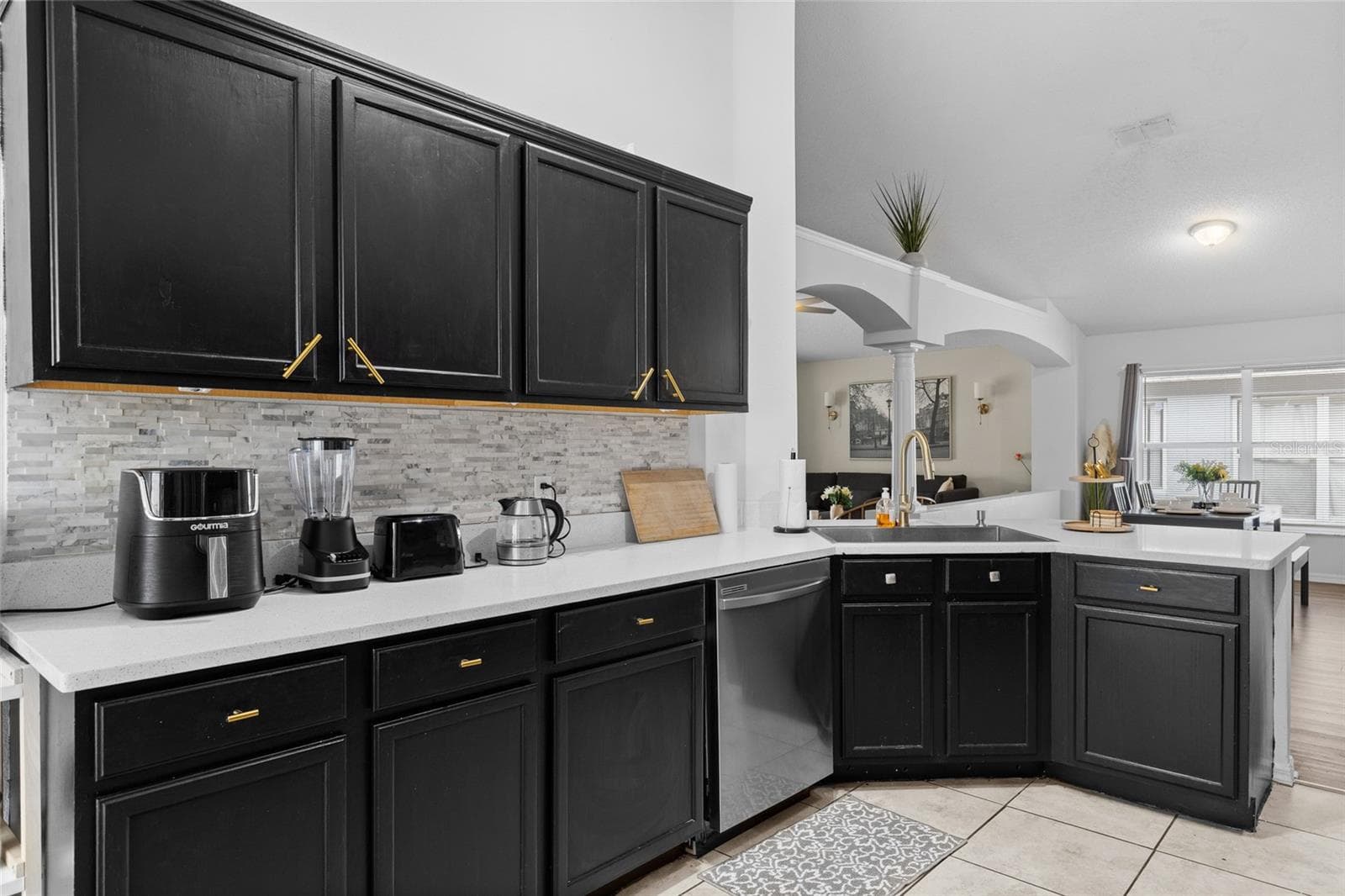 Single Family Residence at 611 SADDLE RIDGE DR, DAVENPORT, photo 10 of 42