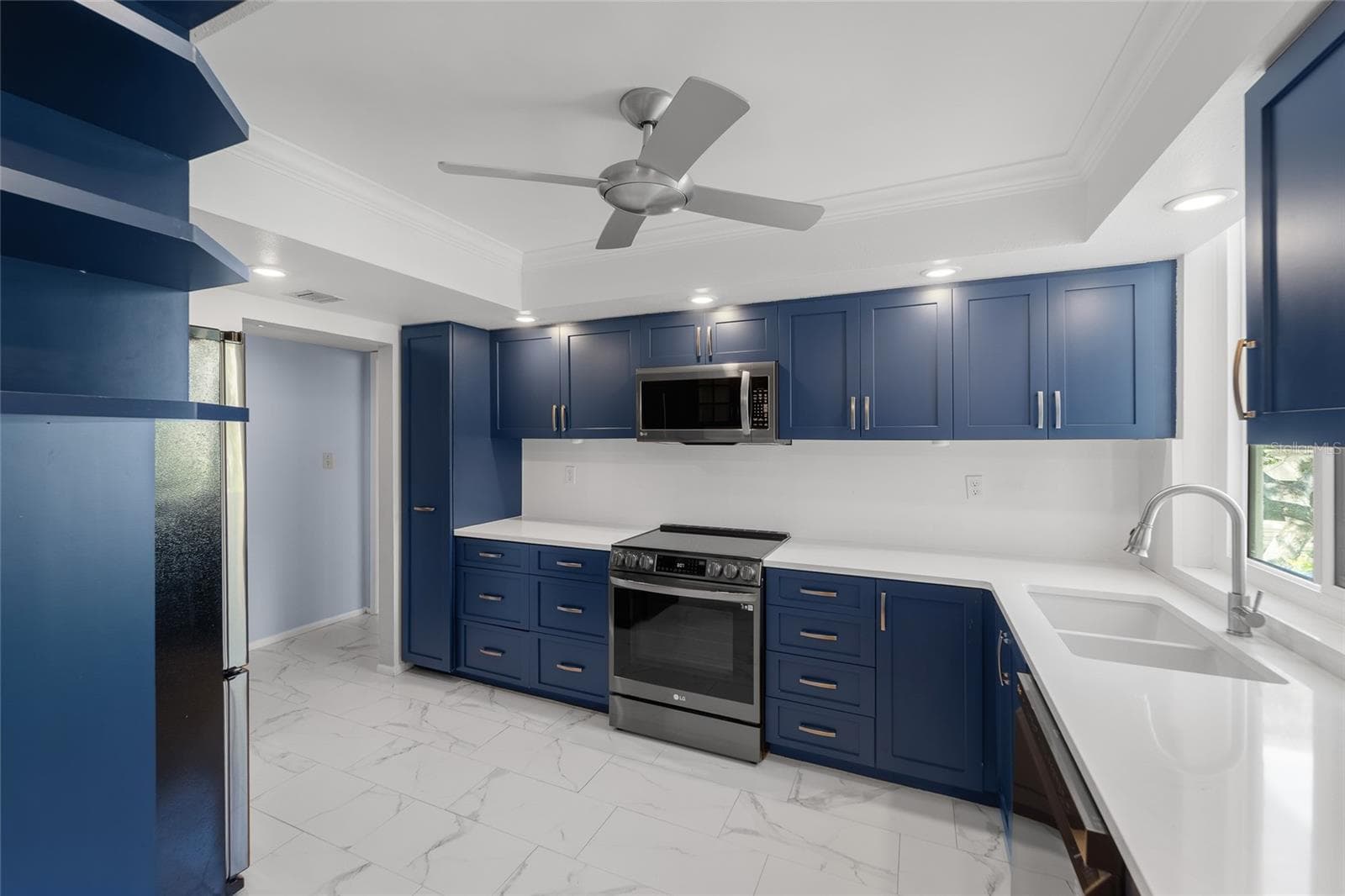 Condominium at 6265 MIDNIGHT PASS RD #102, SARASOTA, photo 11 of 36