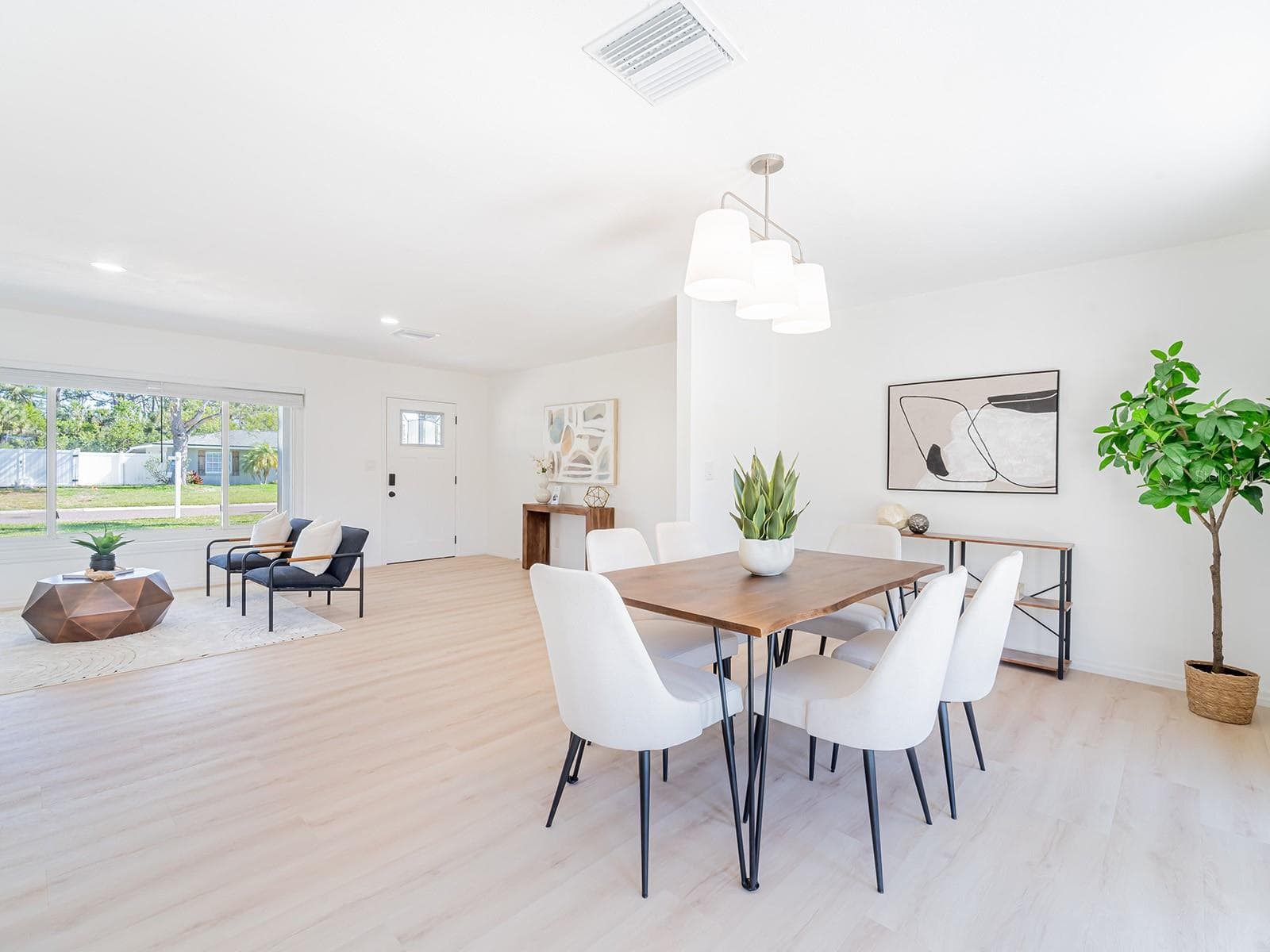 Single Family Residence at 352 79TH AVE NE, ST PETERSBURG, photo 11 of 39