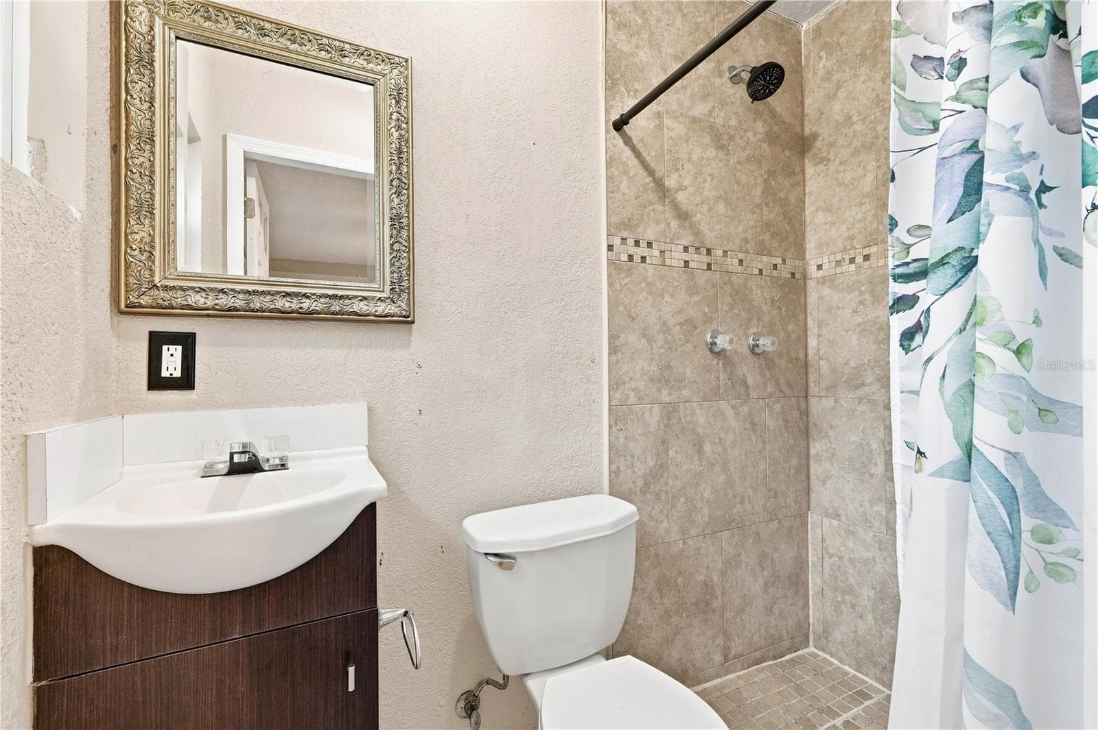 primary bathroom - 3410 CALUMET DR, ORLANDO