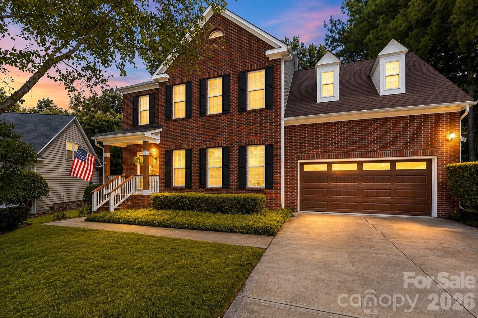 Single Family Residence at 104 Oak Grove Court, Fort Mill, photo 2 of 48