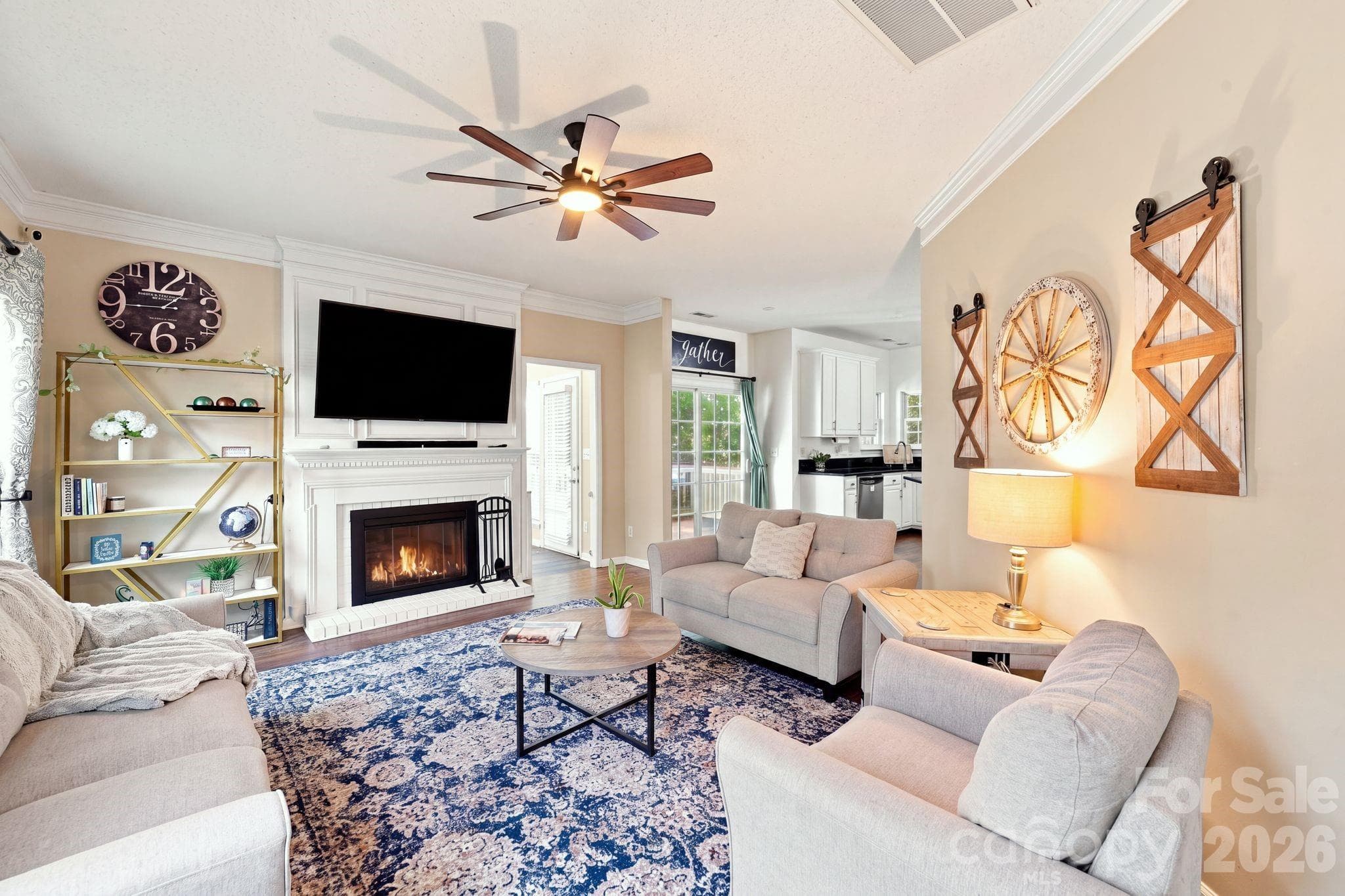 Single Family Residence at 104 Oak Grove Court, Fort Mill, photo 8 of 48