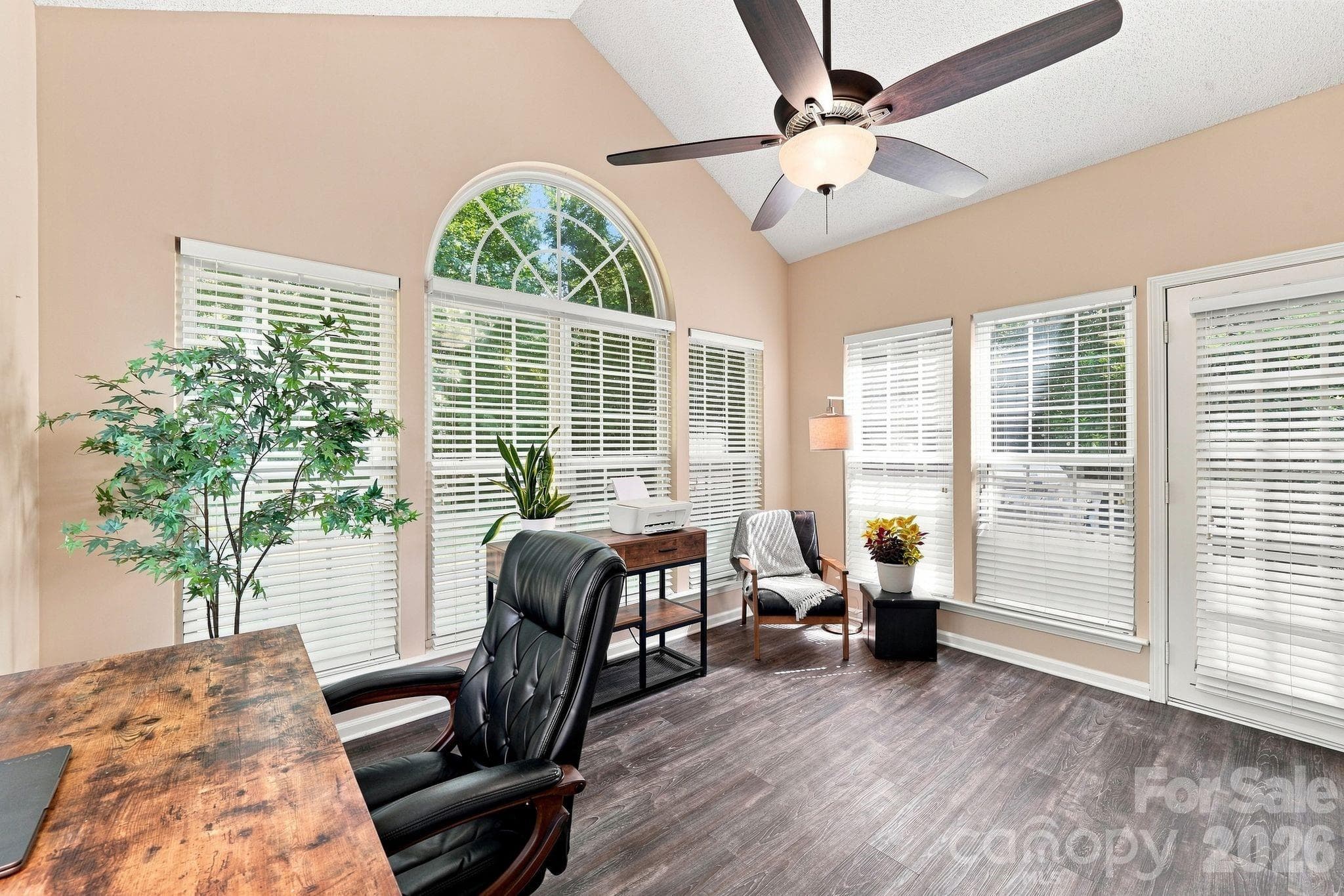 Single Family Residence at 104 Oak Grove Court, Fort Mill, photo 16 of 48