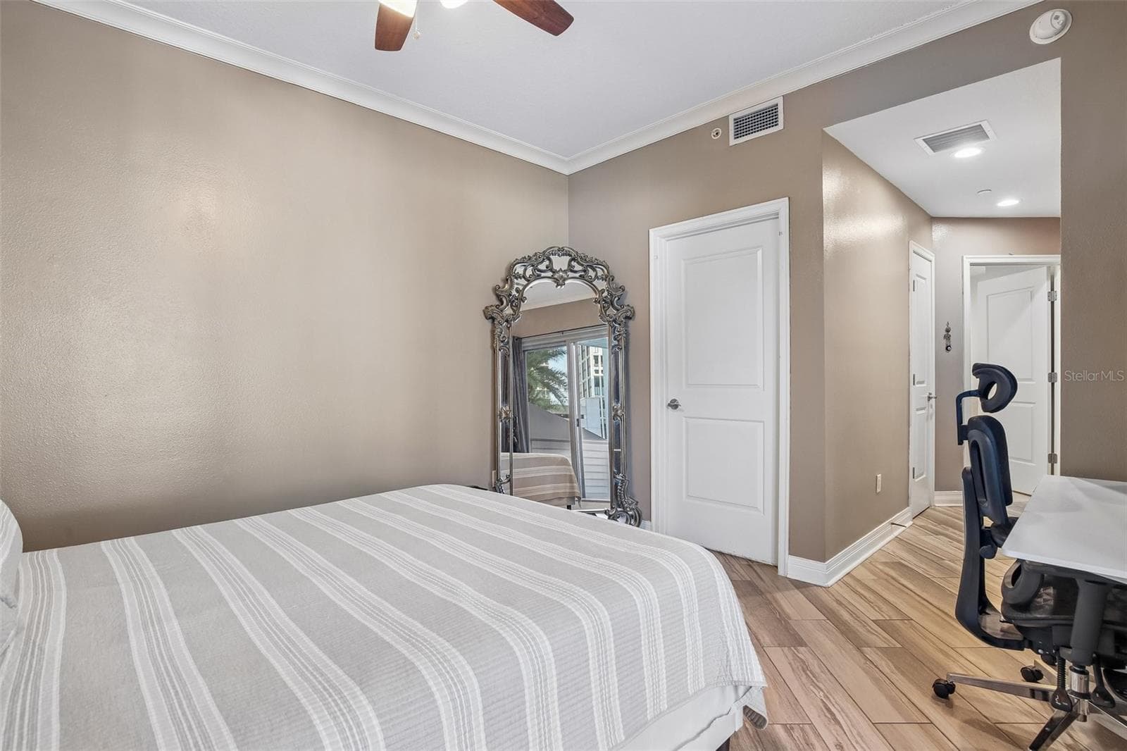 Condominium at 1209 E CUMBERLAND AVE #603, TAMPA, photo 25 of 45