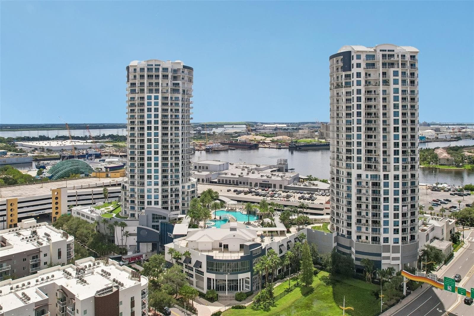 Condominium at 1209 E CUMBERLAND AVE #603, TAMPA, photo 42 of 45