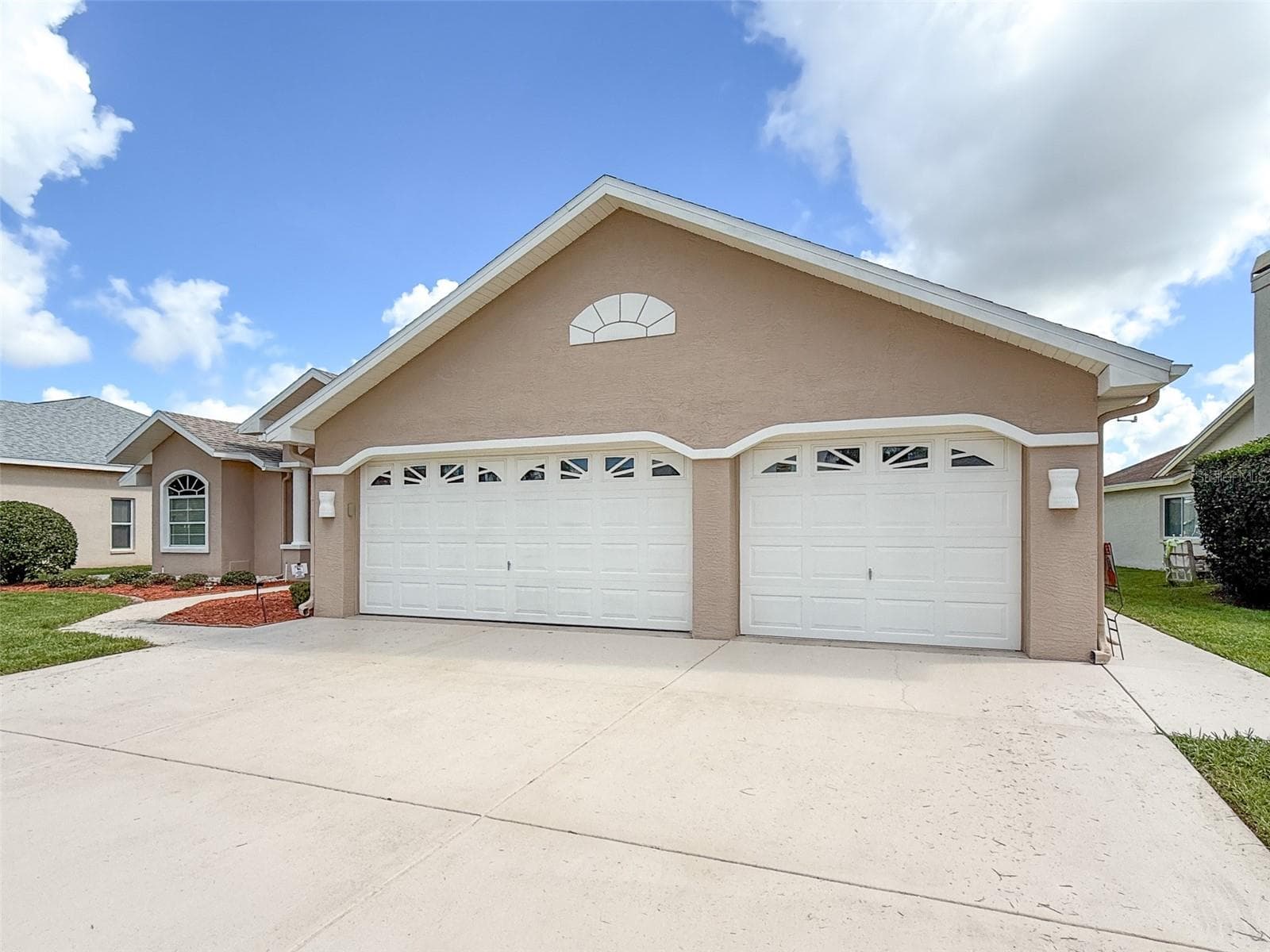 Single Family Residence at 8533 CORAL CREEK LOOP, HUDSON, photo 5 of 66