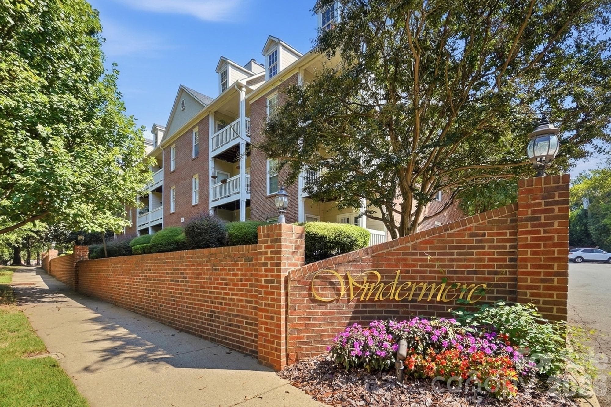 301 Queens Road
