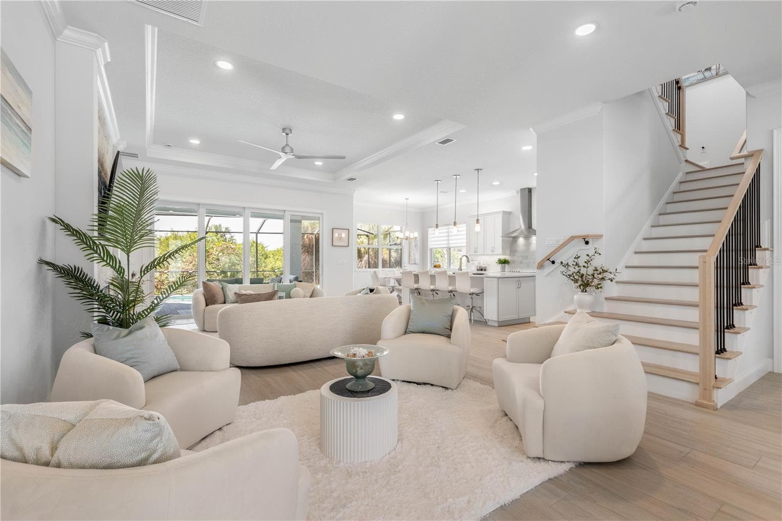 Spacious main living area with great architectural details - 23 OCEAN RIDGE BLVD N, PALM COAST