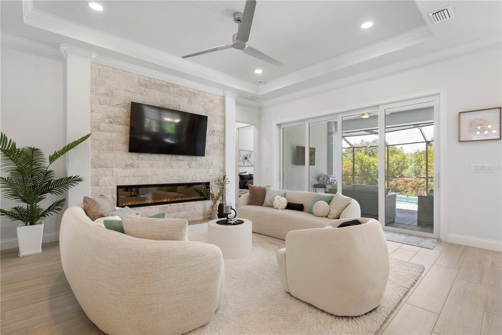 Electric Fireplace - 23 OCEAN RIDGE BLVD N, PALM COAST