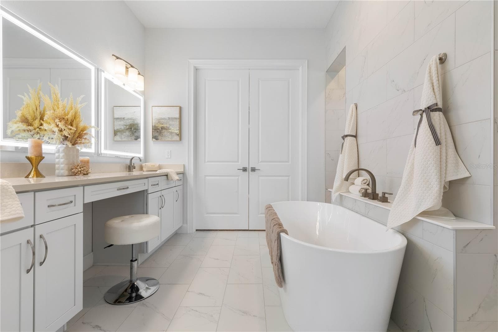 Serene Primary Bath - 23 OCEAN RIDGE BLVD N, PALM COAST