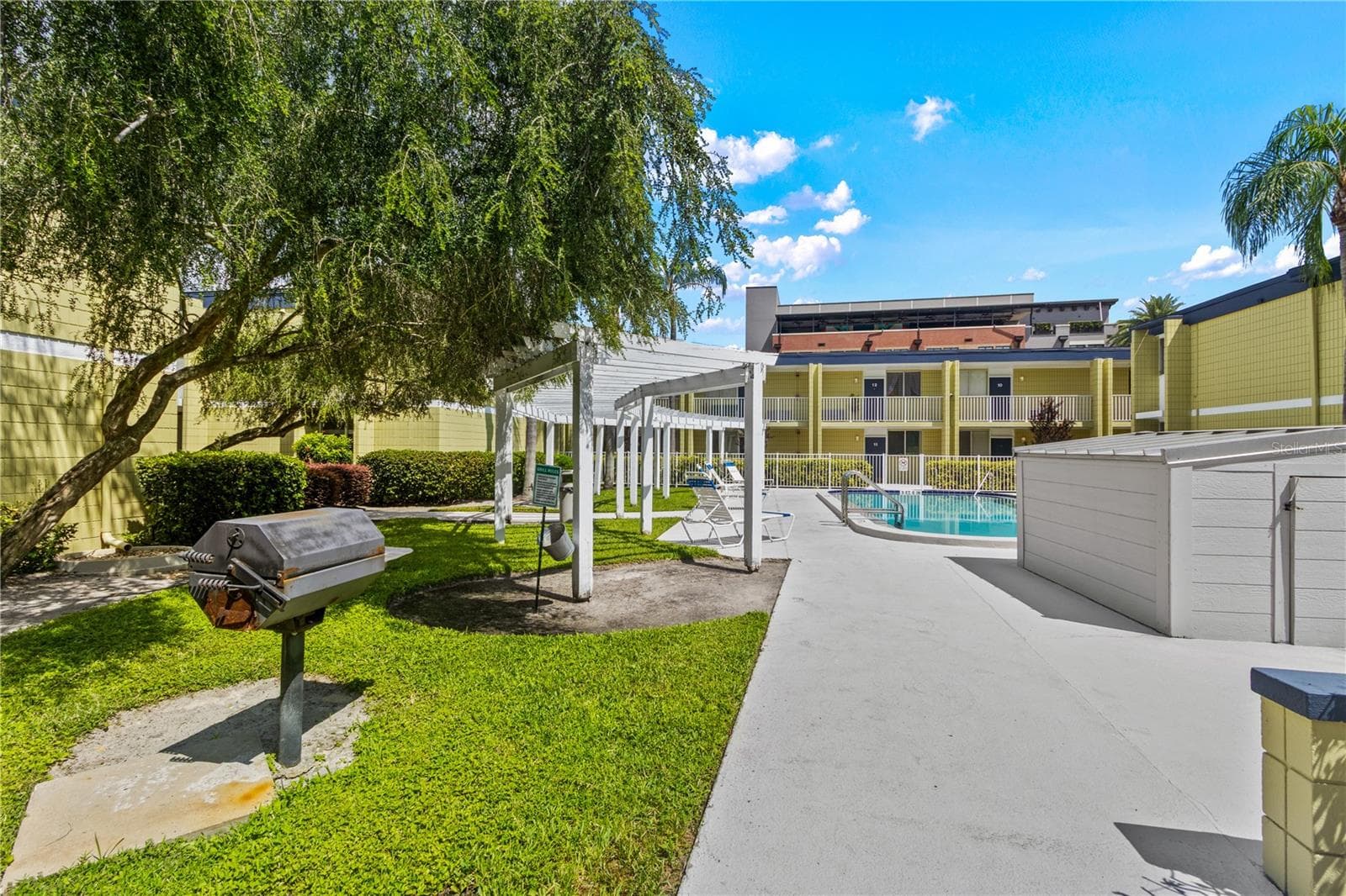 Condominium at 1301 S HOWARD AVE #B18, TAMPA, photo 23 of 28