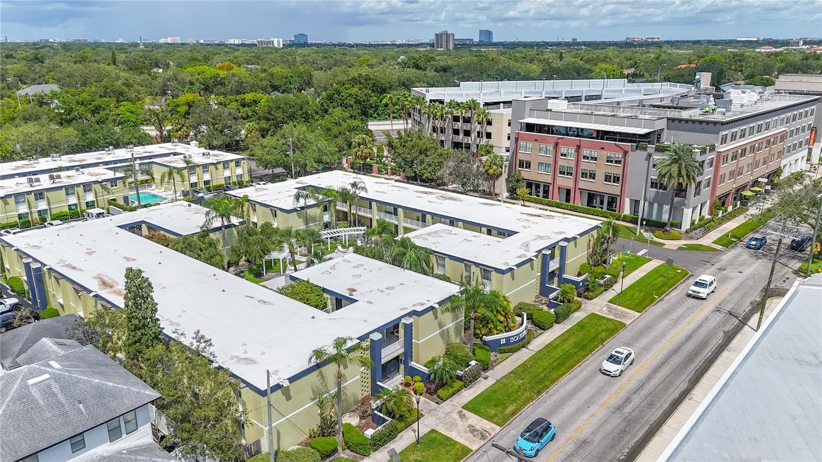 Condominium at 1301 S HOWARD AVE #B18, TAMPA, photo 26 of 28
