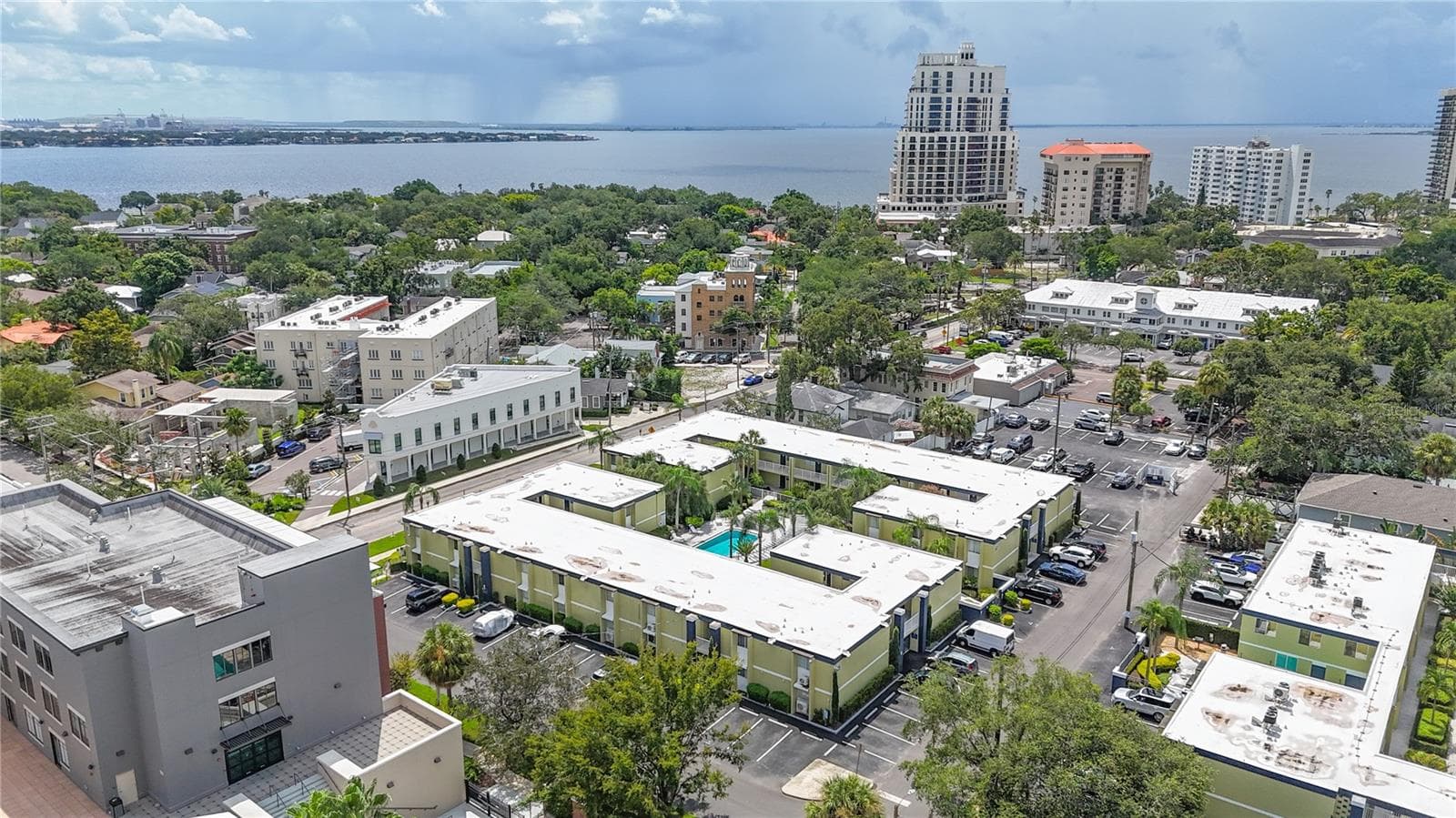 Condominium at 1301 S HOWARD AVE #B18, TAMPA, photo 27 of 28