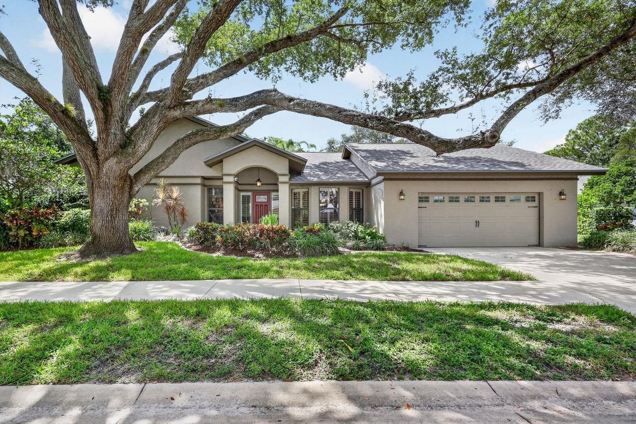 4395 OAK VIEW DR