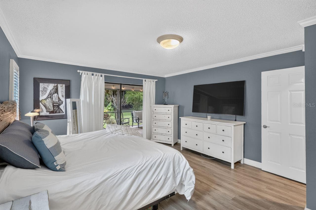 Single Family Residence at 4395 OAK VIEW DR, SARASOTA, photo 12 of 83