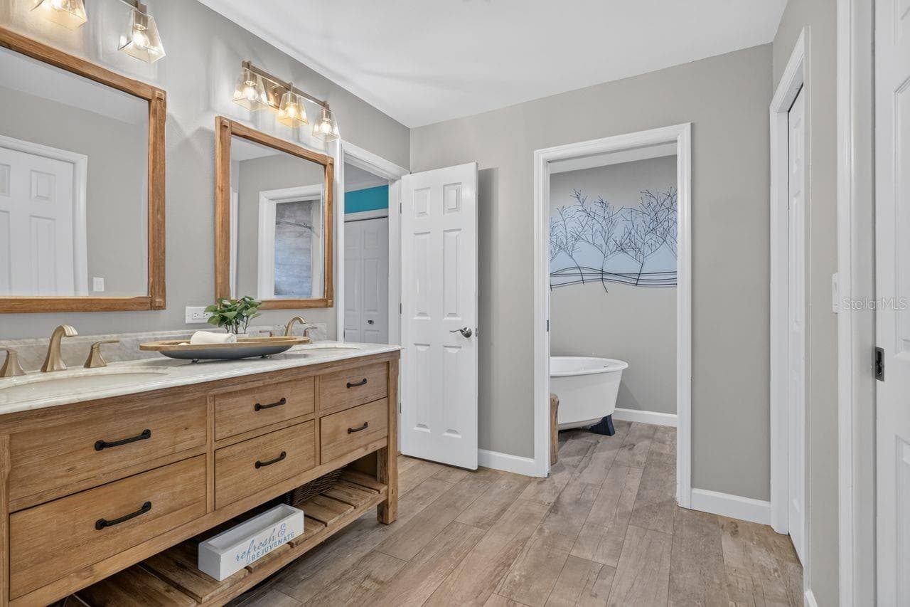 Primary Bath - 4395 OAK VIEW DR, SARASOTA