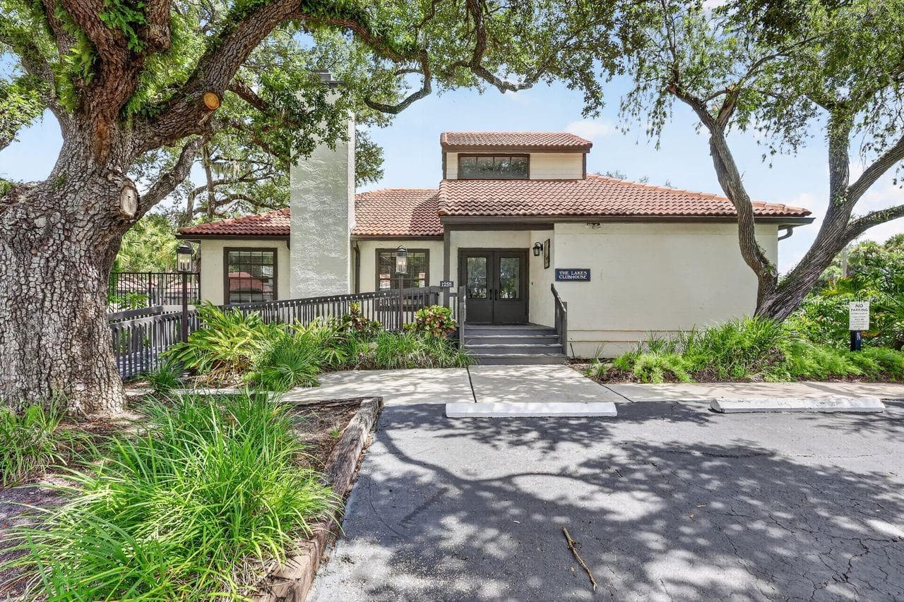 Single Family Residence at 4395 OAK VIEW DR, SARASOTA, photo 75 of 83
