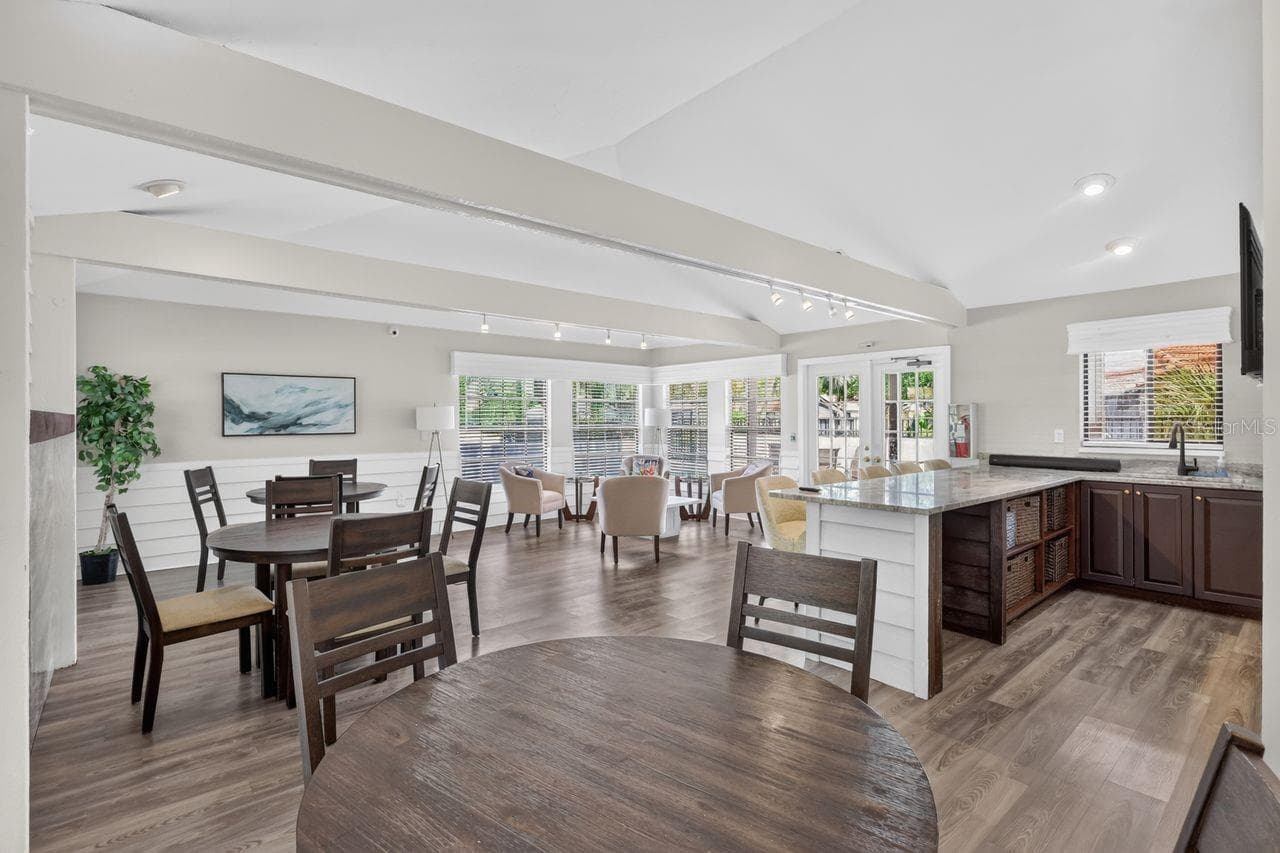 Single Family Residence at 4395 OAK VIEW DR, SARASOTA, photo 76 of 83