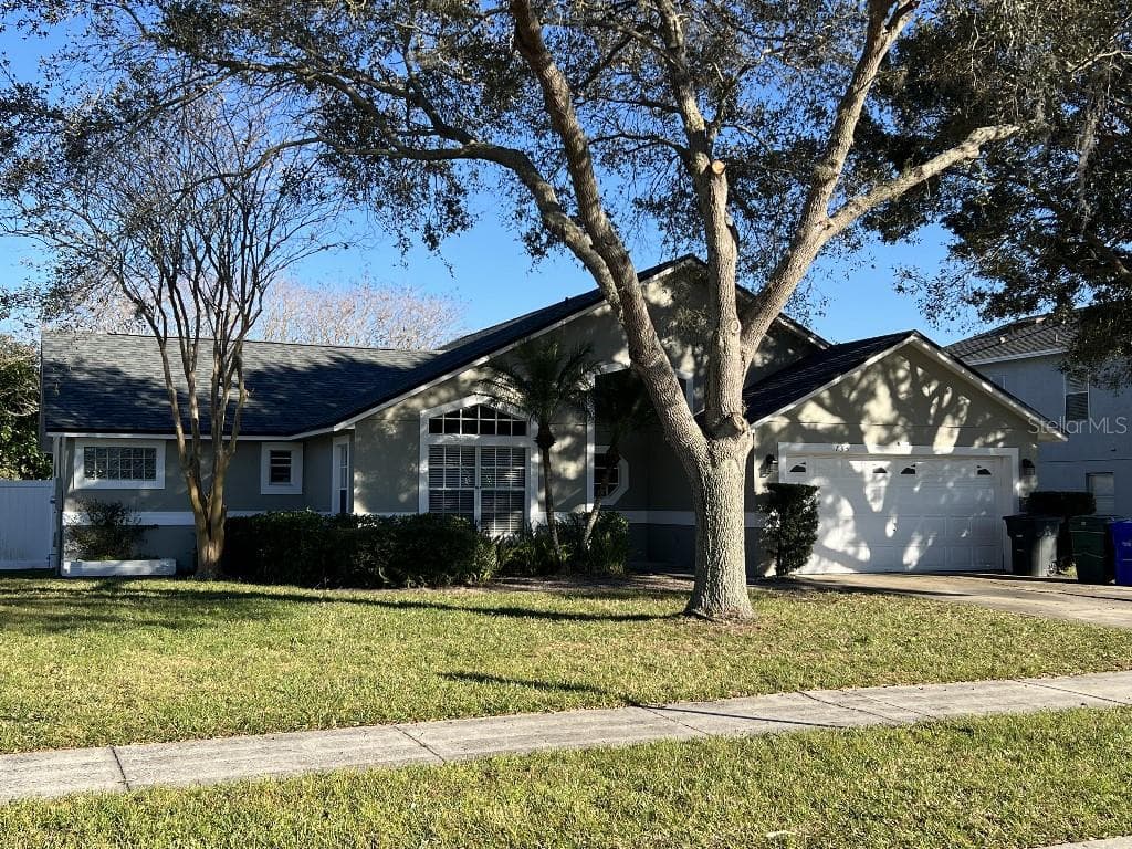 735 HURLEY DR