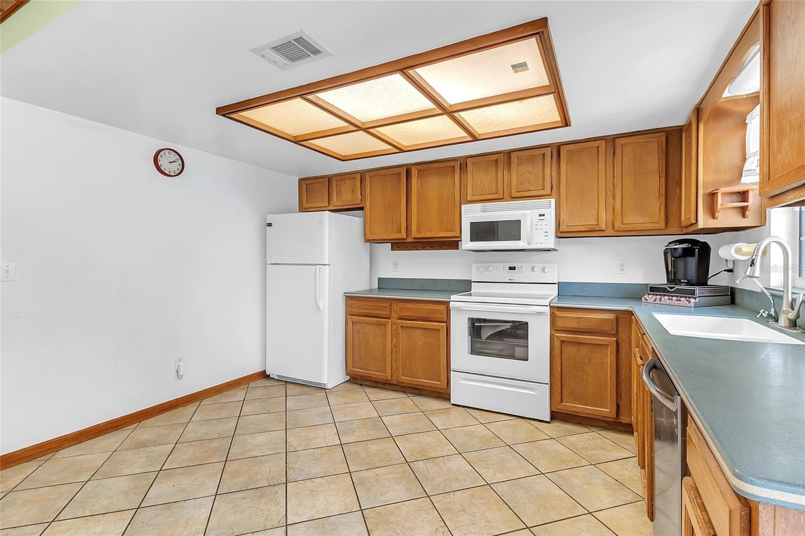 Single Family Residence at 221 ODHAM DR, SANFORD, photo 18 of 22