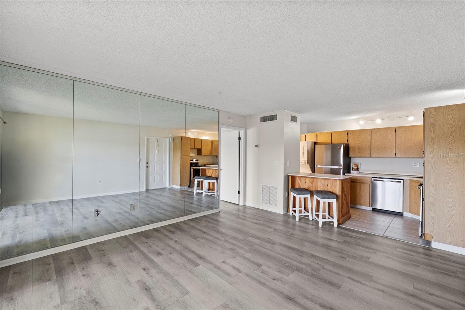 Condominium at 1423 PINE GLEN LN #C1, TARPON SPRINGS, photo 4 of 47