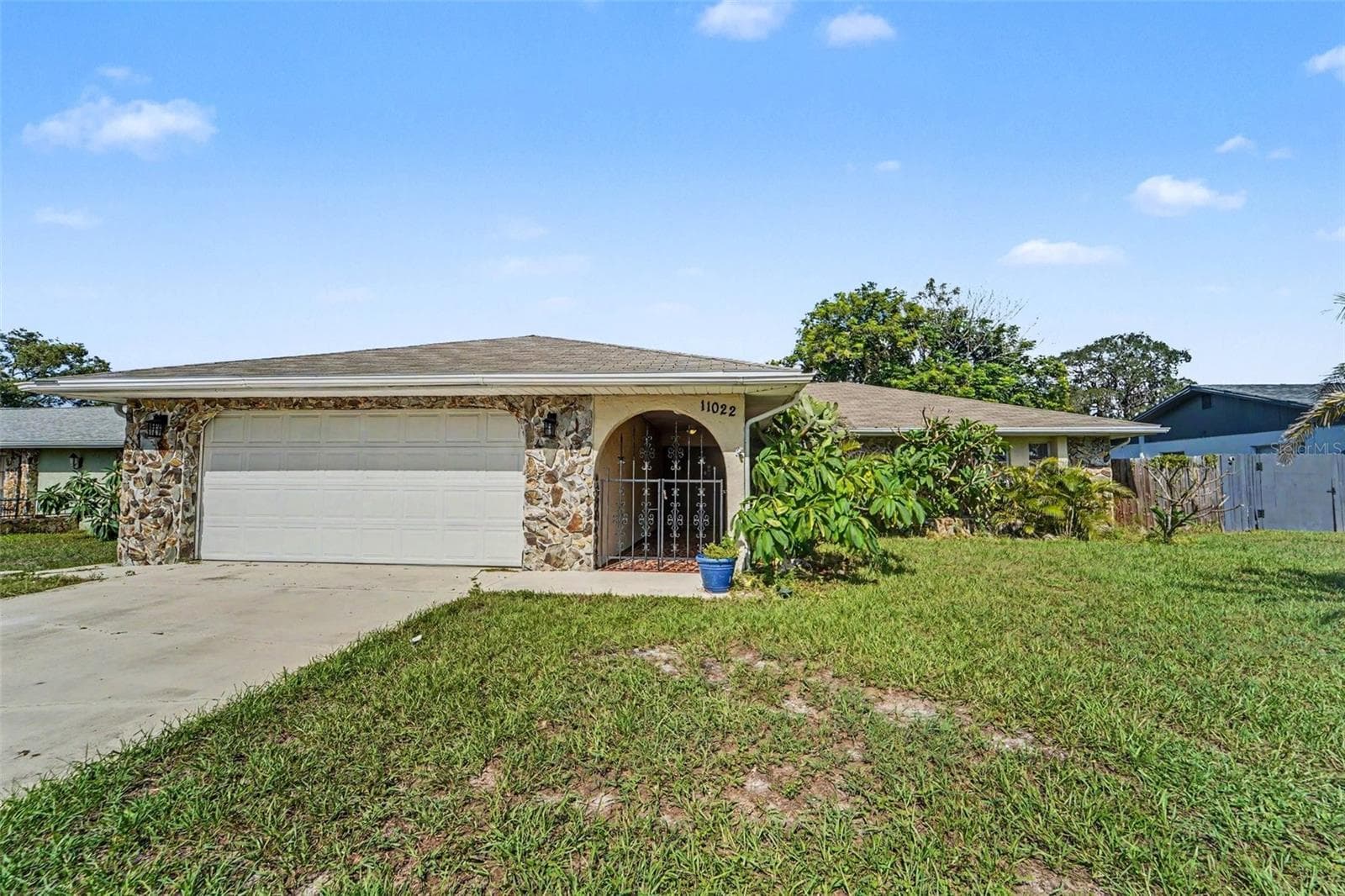 11022 SALT TREE DR