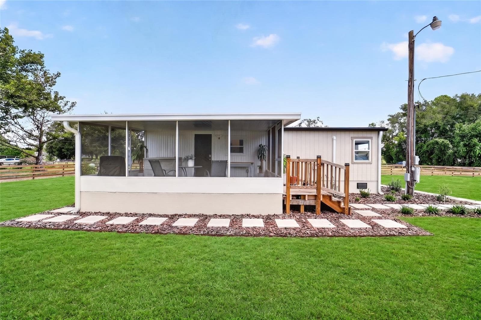 Manufactured Home at 8600 NE 41ST CT, ANTHONY, photo 17 of 27