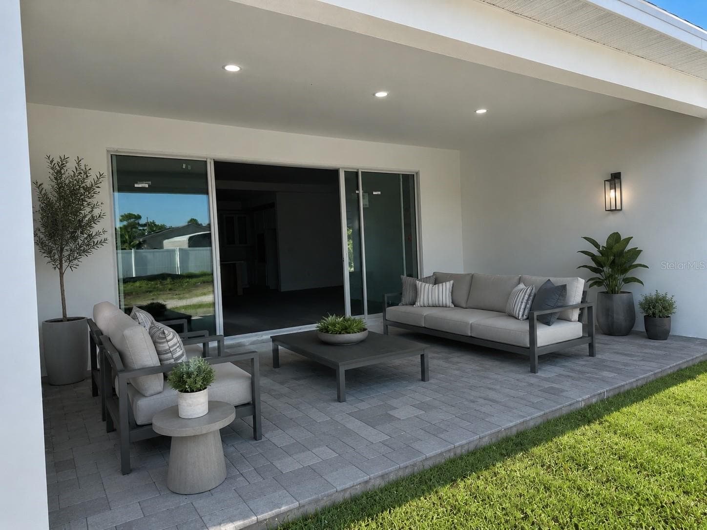 Single Family Residence at 18819 NETHERLAND ST, ORLANDO, photo 11 of 14