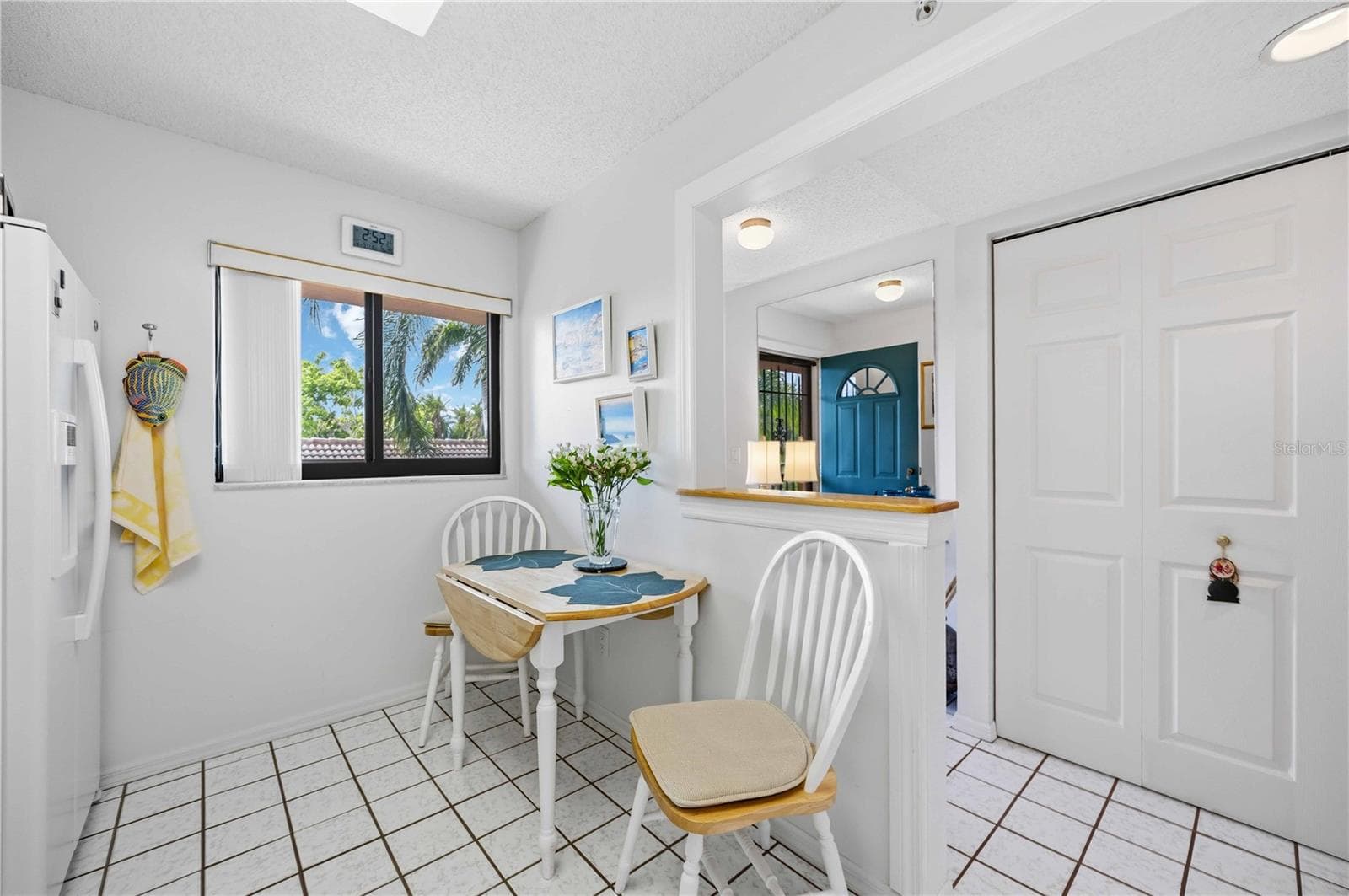 eat-in space - 5627 ASHTON WAY #5627, SARASOTA