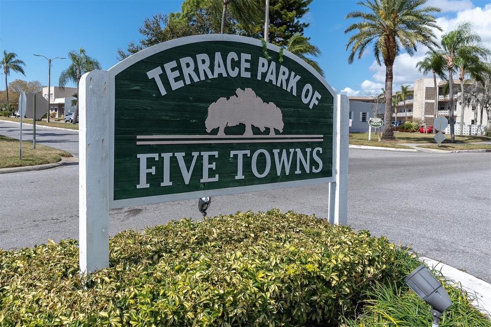 8198 TERRACE GARDEN DR #511