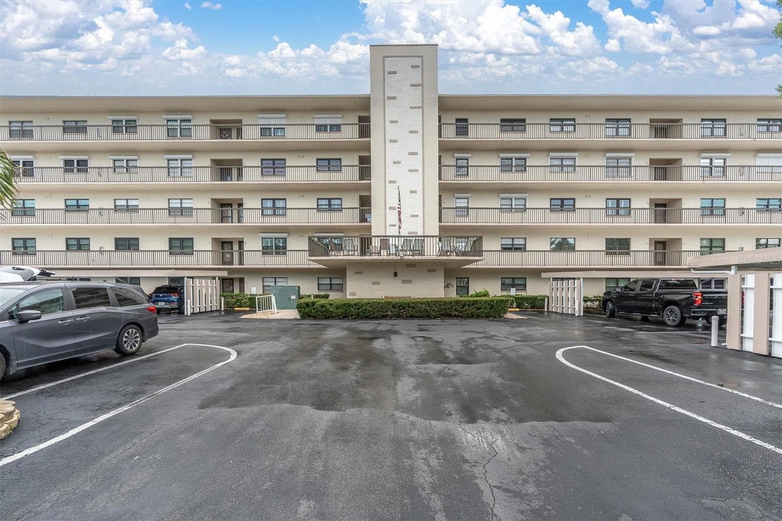 8198 Terrace Garden Dr N, #511 - 8198 TERRACE GARDEN DR #511, ST PETERSBURG