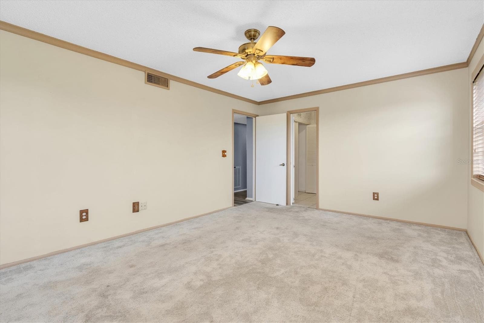 Additional angle of the primary bedroom - 8198 TERRACE GARDEN DR #511, ST PETERSBURG