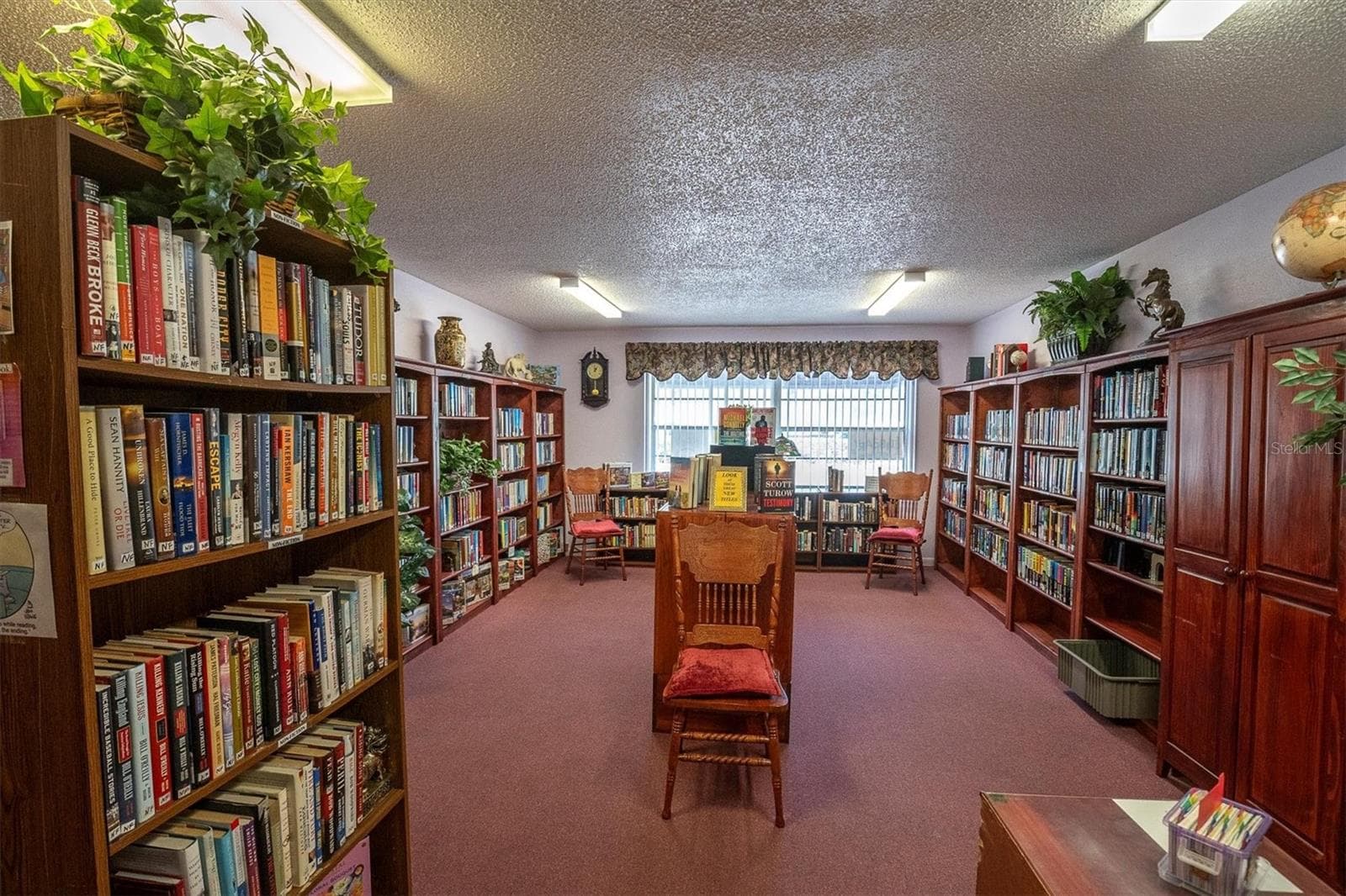 Library - 8198 TERRACE GARDEN DR #511, ST PETERSBURG