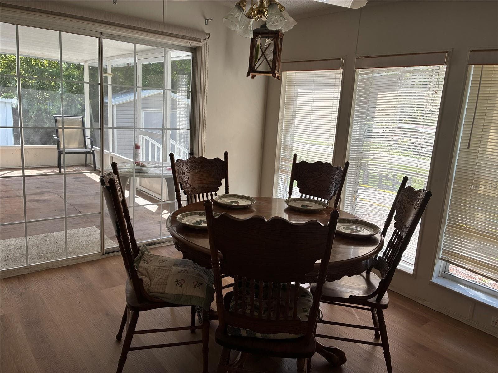 Manufactured Home at 457 NW 5TH RD, LAKE PANASOFFKEE, photo 10 of 17