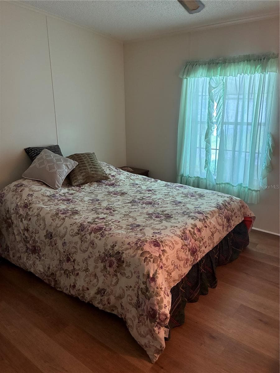Manufactured Home at 457 NW 5TH RD, LAKE PANASOFFKEE, photo 14 of 17