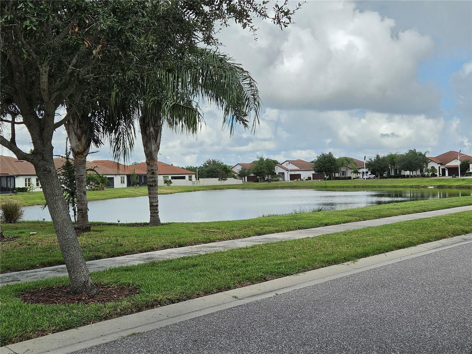 Single Family Residence at 16842 SCUBA CREST ST, WIMAUMA, photo 6 of 6