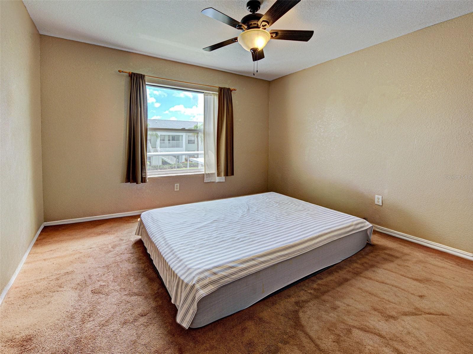 Condominium at 5725 GREENWOOD AVE #9201, NORTH PORT, photo 16 of 29