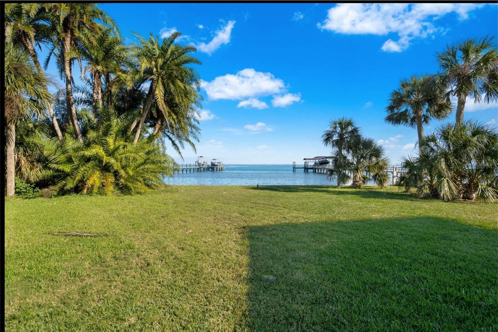 0.51 Acres & 90' Tampa Bay waterfront - 6100 BAHAMA SHORES DR S, ST PETERSBURG