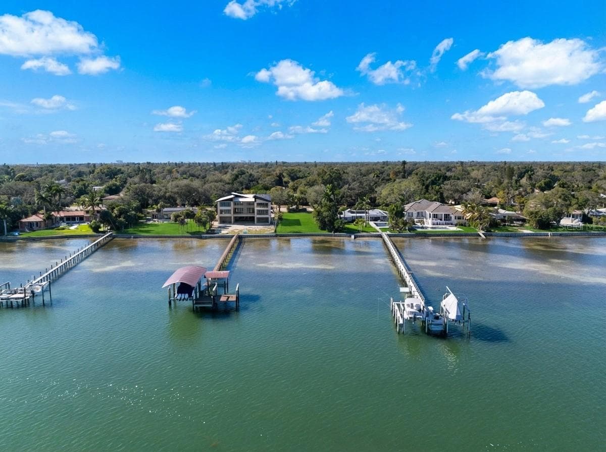 0.51 Acres & 90' Tampa Bay waterfront - 6100 BAHAMA SHORES DR S, ST PETERSBURG