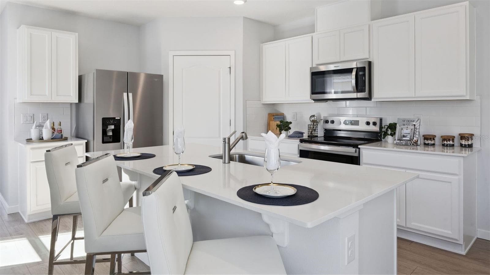 Single Family Residence at 903 BLUET DR, PORT ORANGE, photo 9 of 17