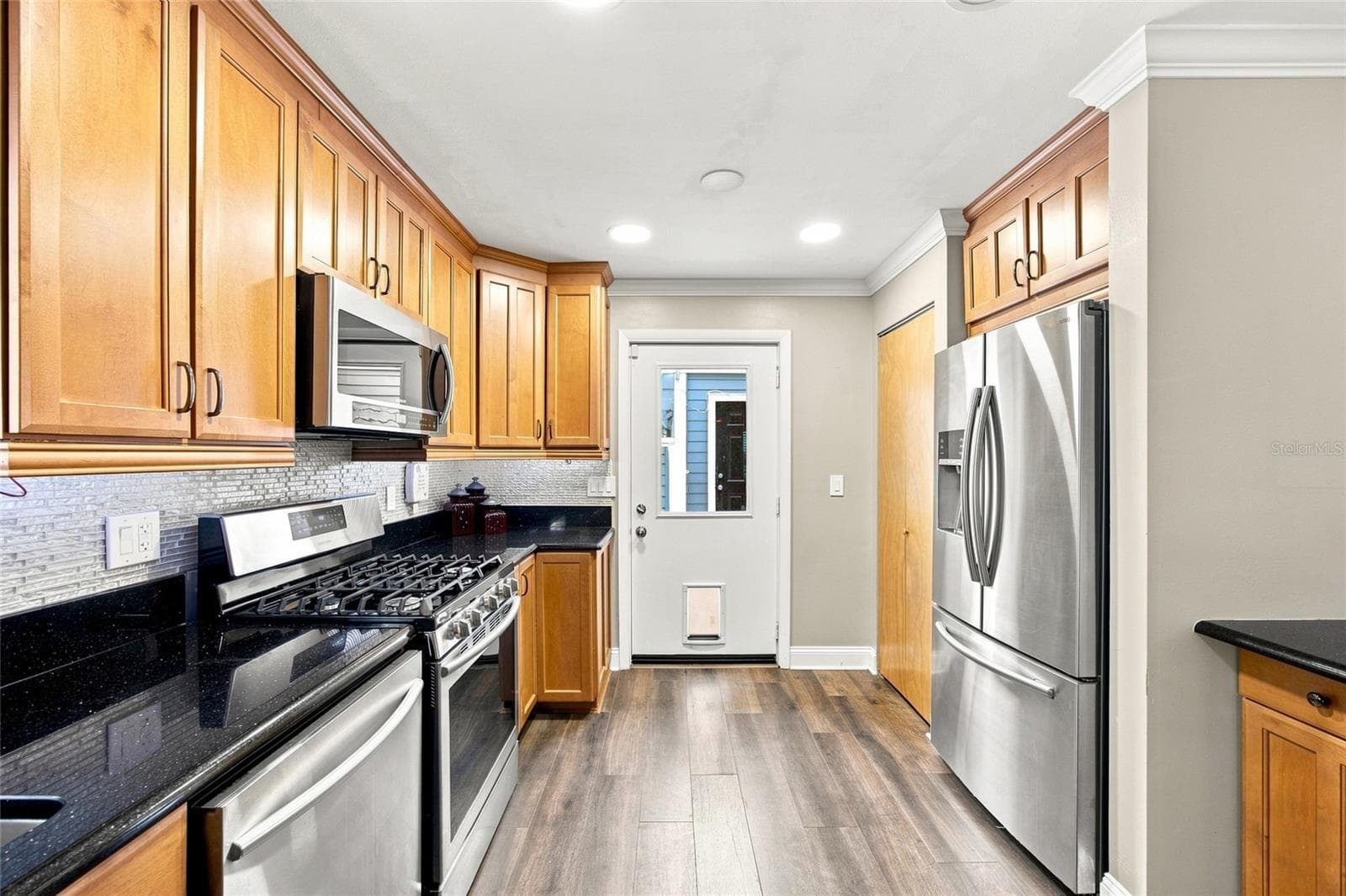 Single Family Residence at 2802 W ESTRELLA ST, TAMPA, photo 11 of 53