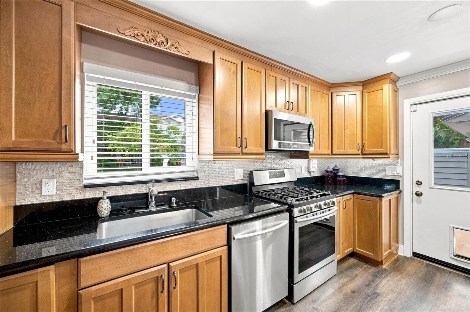 Single Family Residence at 2802 W ESTRELLA ST, TAMPA, photo 12 of 53