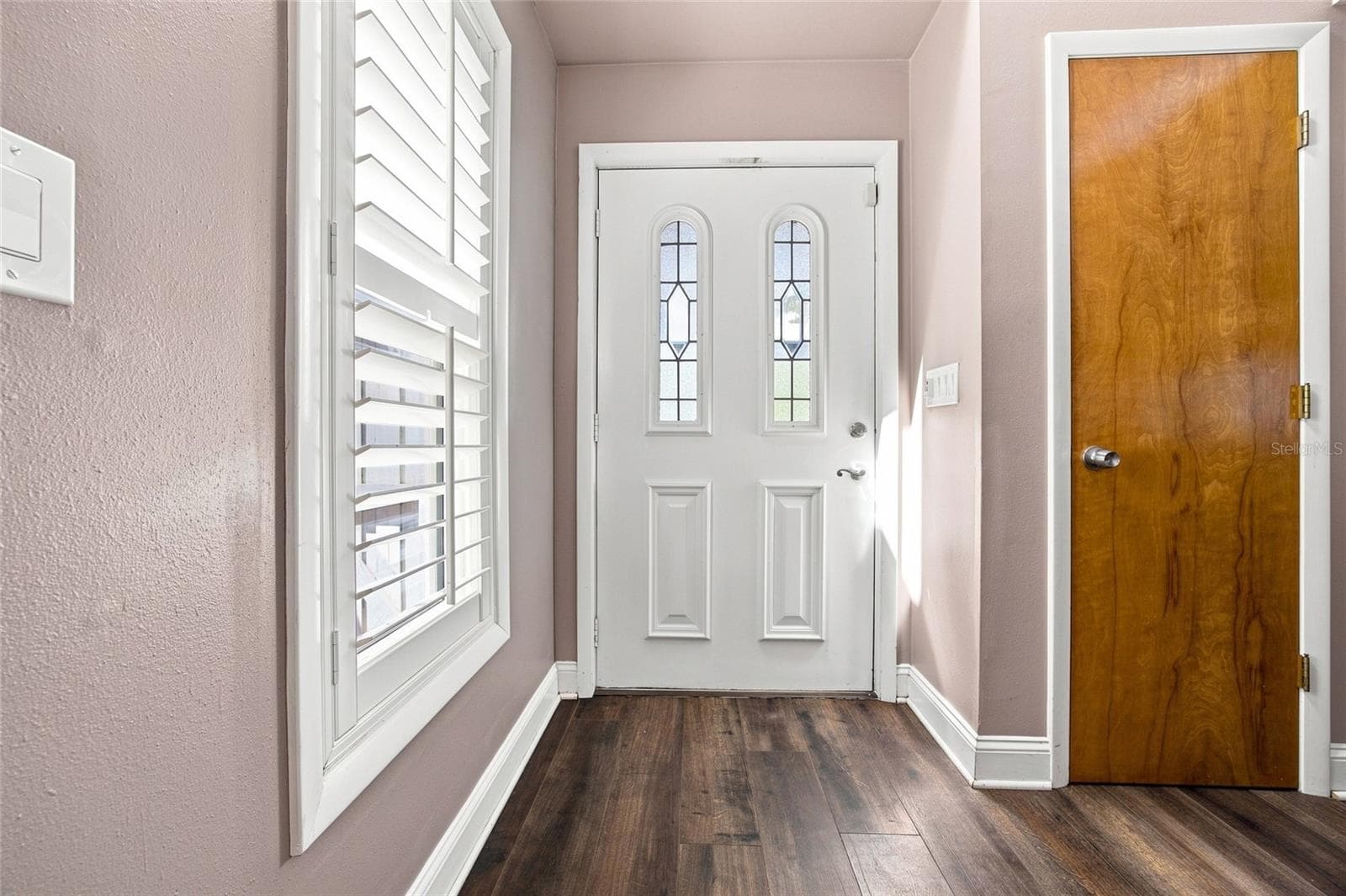 Interior Front Door - 2802 W ESTRELLA ST, TAMPA