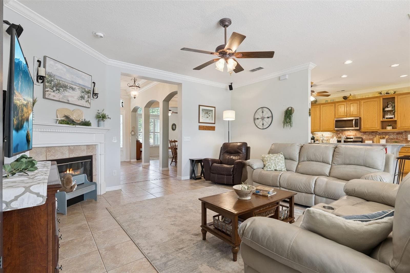 Single Family Residence at 106 OAK HAVEN CIR, DELAND, photo 12 of 49